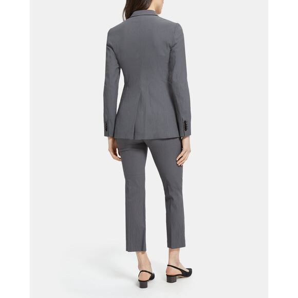 NWT Theory Andorie Tailored Blazer in Stretch Viscose Blend Size 6 - Picture 3 of 9